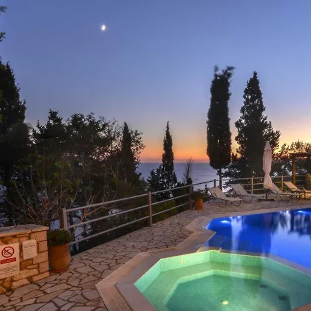 Aloni By About Paxos Vilă