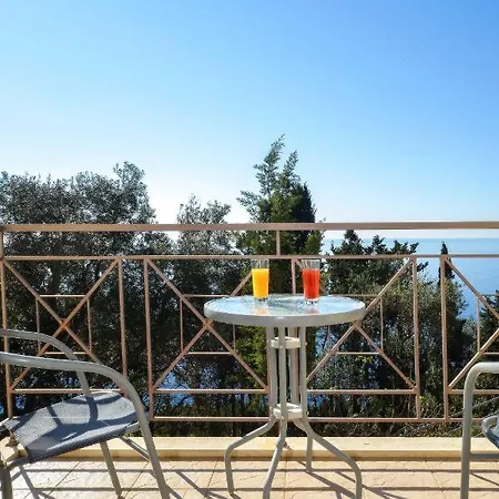Aloni By About Paxos Vilă