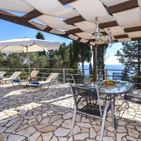 Aloni By About Paxos Boikatika