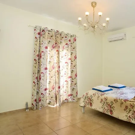 Vilă Aloni By About Paxos Boikatika